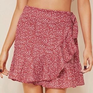 Red Dalmatian Polka Dot Print Ruffle Hem Knot Wrap Skirt size Medium (6)